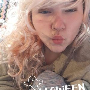 Meet your Posher, Cheyanne